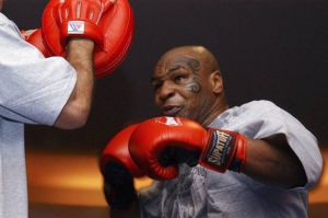 5 Petinju Veteran yang Layak Hadapi Mike Tyson