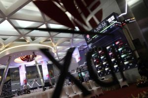 IHSG Dibuka Menguat Tembus Level 5.000 Saat Bursa Asia Mendatar