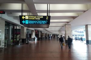 Urus Rapid Test dan Surat Kesehatan, Penumpang Nginap Satu Malam di Bandara Soetta
