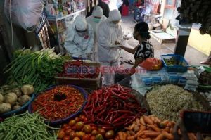 Pasar Rawan Covid-19, Pelayan Warteg: Kalau Enggak Belanja, Kita Enggak Jualan