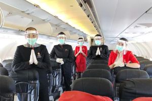AirAsia Lakukan Penerbangan Repatriasi Ratusan WNI dan India