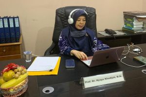 Prof Nyayu Khodijah, Rektor Perempuan Pertama di UIN Raden Fatah Palembang