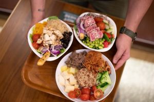 Perluas Jangkauan, SaladStop! Buka Gerai Ke-16 di Indonesia