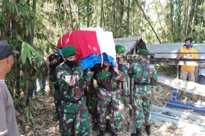 TNI AD Tunggu Hasil Penyelidikan Kematian Serda Rusdi yang Tergantung di Pohon