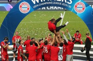 Ukir Sejarah, Flick Bebaskan Bayern Rayakan Sukses Rajai Liga Champions