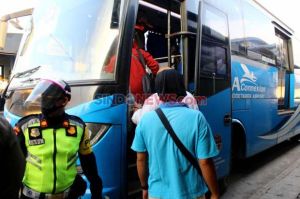 45 Bus Gratis Disiapkan di Empat Stasiun, Antisipasi Penumpukan Penumpang di Senin Pagi