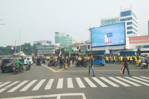 Makin Sore, Massa Aksi Demo Mahasiswa Kian Ramai