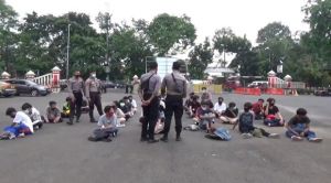 Hendak Ikut Demo Rusuh, Puluhan Pelajar Diamankan di Jalan Raya Bogor