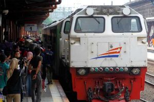 Antisipasi Kemacetan, KA Jarak Jauh dari Stasiun Gambir Diizinkan Berhenti di Jatinegara
