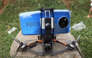 Ngeri-Ngeri Sedap, Poco X3 NFC Terbang di Atas Drone Balap!