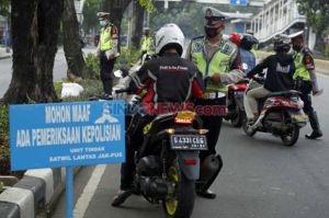 Operasi Zebra 2020, Polisi Sisir Jalanan di Jakarta Barat