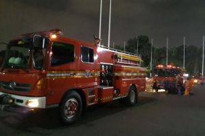 16 Mobil Pemadam Dikerahkan untuk Atasi Kebakaran Rumah di Cideng