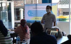 Gairahkan UMKM Kota Bandung, LPPM Unisba Gelar Pelatihan Aplikasi E-Commerce untuk Pedagang Kaki Lima