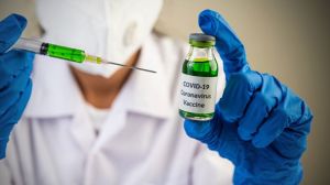 Inggris Jadi Negara Pertama Gunakan Vaksin Covid-19