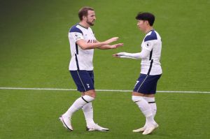 Tottenham Unggul di Babak Pertama Berkat Gol Son Heung-min dan Kane