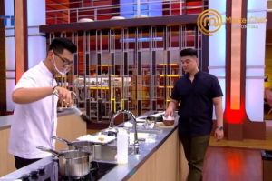 Tingkah Konyol Chef Arnold saat Jadi Juri MasterChef Indonesia