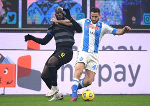 Inter Bungkam Napoli, AC Milan Ditahan Imbang Genoa