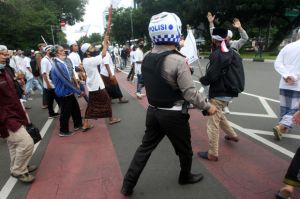 Respons Koordinator Aksi 1812 Soal Massa yang Diciduk Polisi karena Bawa Senjata Tajam
