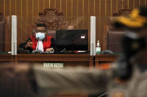 Pengacara Habib Rizieq Doakan Hakim Praperadilan Dapat Hidayah dan Adil