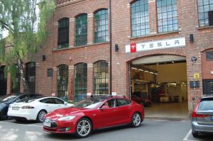 Mengejutkan, Tesla Kalah di Surga Mobil Listrik Dunia