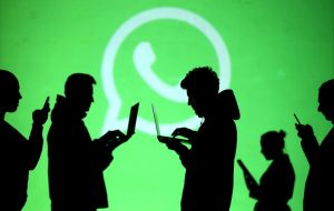 Ramai Soroti Aturan Kebijakan Baru, WhatsApp: Tidak Ada yang Berubah!
