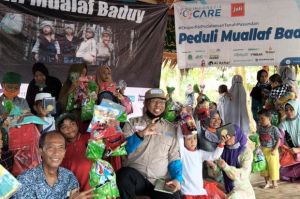 Indonesia CARE dan Komunitas Jurnalis Pilantropi Salurkan Bantuan untuk Mualaf Baduy
