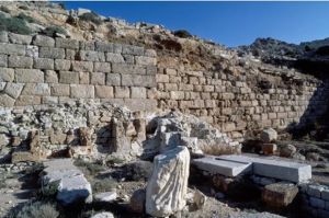 Kuil Dewi Cinta Yunani Kuno Berusia 2.500 Tahun Ditemukan di Turki