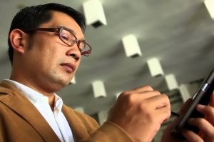 Kang Emil Minta para PNS-nya untuk Bersikap Boros demi Bela Negara