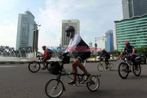 Bangunan di Jakarta Belum Ramah Sepeda, Warganet: Agak Ragu untuk Parkirnya
