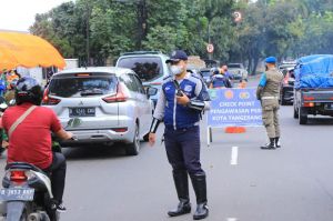 Pemkot Tangerang Gelar Check Point Perbatasan, 32 Pengendara Terjaring  Langgar Protokol Kesehatan