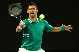 Australian Open 2021: Penonton Diusir, Djokovic Menahan Sakit Saat Singkirkan Fritz