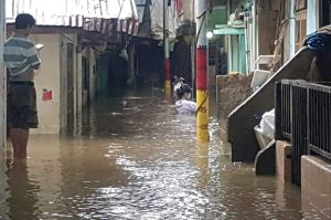 Permukiman Warga Kebon Pala Jaktim Terendam Banjir Setinggi 80-125 Cm