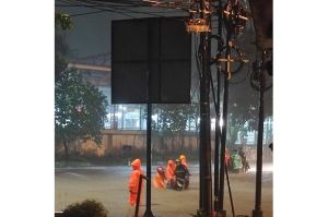 Jalan Pilar Kebon Jeruk dan Lenteng Agung Jakarta Selatan Terendam Banjir