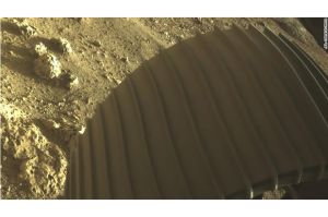 NASA Rilis Foto Berwarna Pertama Permukaan Mars yang Dikirim Perseverance