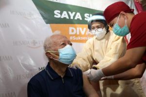 Vaksinasi Lansia, Erick Thohir Bidik 5.000 Pendaftar per Hari