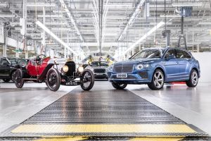 Bentley Rayakan 200.000 Produksi Mobil dengan Bentayga Spesial