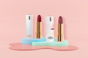 Brand Kecantikan asal Paris Ini Luncurkan Lipstik Hasil Kolaborasi dengan Seniman Antony Squizzato