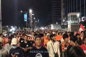 Oknum Fans Persija dan Persib Bikin Ulah, PSSI Minta Maaf
