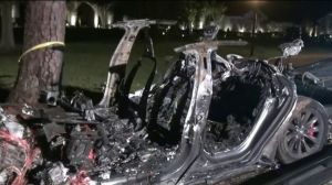 Lagi, Autopilot Tesla Sebabkan Kecelakaan Fatal di California