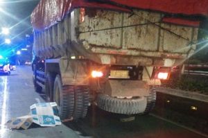 Pemotor Warga Tangerang Tewas Terlindas Dump Truck di Grogol, Polisi: Perut Hancur