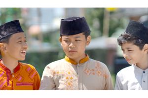 Pesantren Kun Anta Heboh, Trio Cabe Rawit Temukan Uang di Masjid