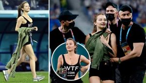 Wanita Cantik Pakai Bikini Hitam Seksi Gemparkan Piala Eropa 2020