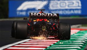 Latihan Bebas I GP Hungaria 2021: Verstappen Asapi Bottas-Hamilton