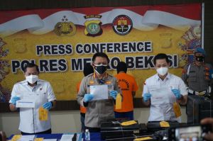 Jual Kartu Vaksin dan Surat Antigen, Karyawan Fotocopy di Bekasi Dibekuk Polis