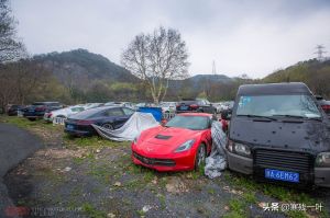 Harta Karun Mobil Sport dan Luks di Kuburan Mobil China