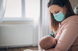 ASI Ibu yang Terpapar Covid-19 Tetap Aman Diberikan untuk Bayi