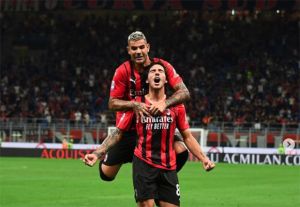 AC Milan Tampil Moncer, Stefano Pioli Akui Berkat Kehadiran Suporter