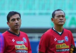 Liga 1; Ditahan PSM 1-1, Arema FC Boyong Mantan Pelatih Kiper Timnas U-19