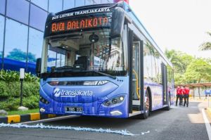 Uji Coba Bus Listrik, Transjakarta Gratiskan Tiket 3 Bulan