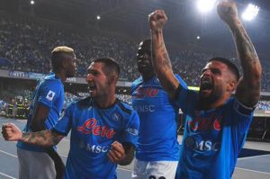 Hasil Liga Italia 2021/2022: Lumat Cagliari, Napoli Kokoh di Puncak Klasemen